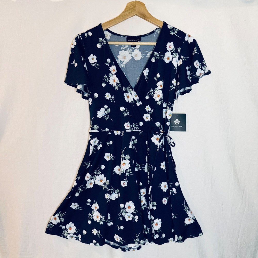 Fortune + Ivy Navy Blue Floral Wrap Dress Short Flutter Sleeve V-Neck PM NWT